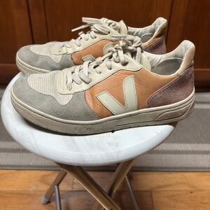 Veja V-10 Suede Sneakers Women’s 39 / US 8